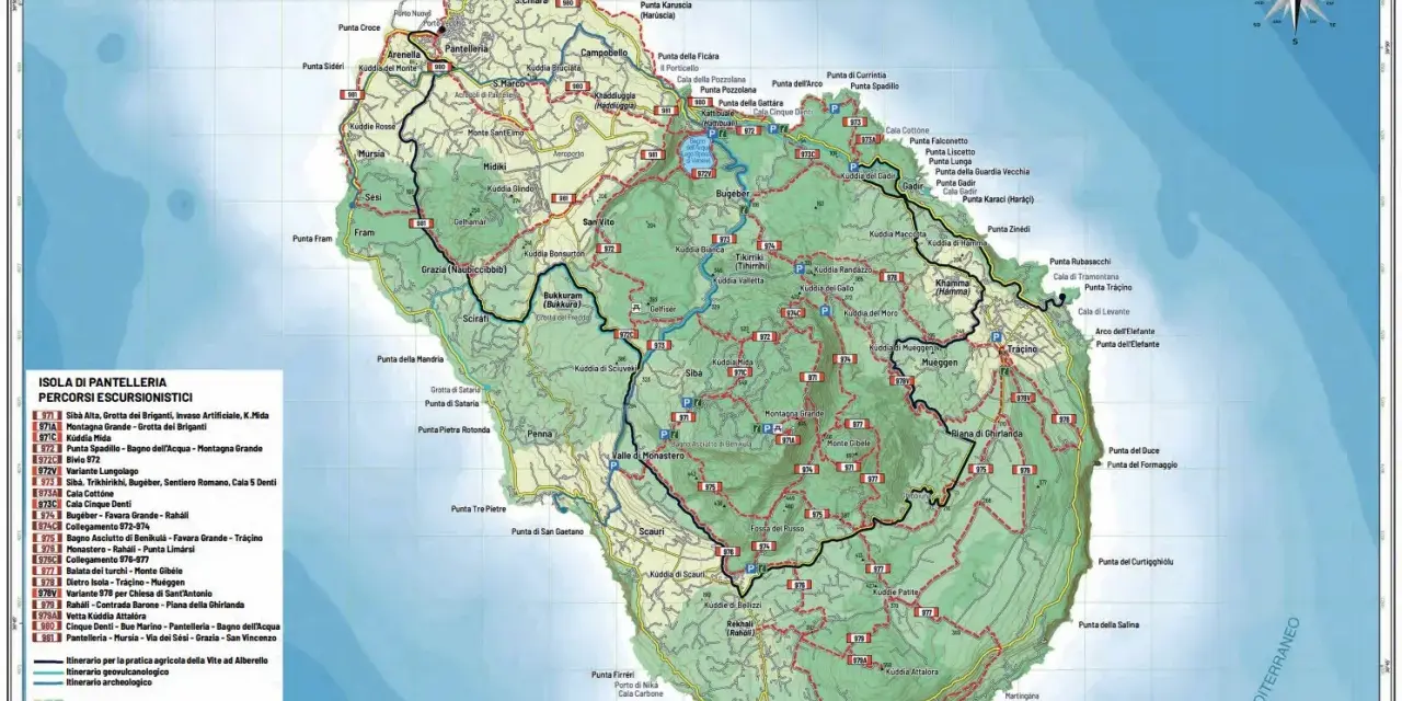 Mappa escursionistica dell'isola di Pantelleria, dove si trova il Parco Nazionale. Indica sentieri, punti informativi e aree archeologiche.